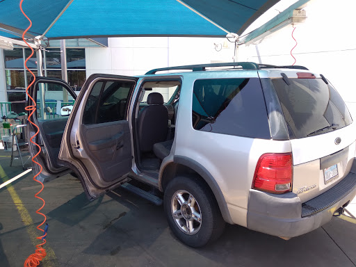 Car Wash «Car Spa Midtown», reviews and photos, 2801 Brazos St, Houston, TX 77006, USA