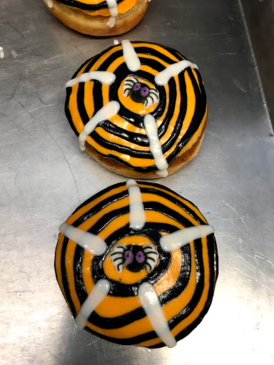 Donut Shop «Dulcet Gourmet Donut», reviews and photos, 23717 Vanowen St, Canoga Park, CA 91307, USA