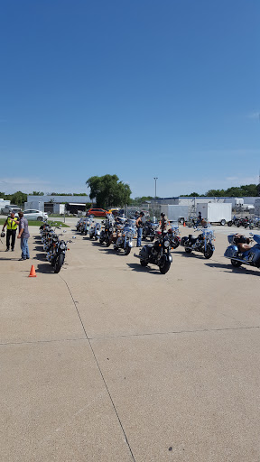 Motorcycle Dealer «Fenders Cycle & Motorsport», reviews and photos, 1500 E Army Post Rd, Des Moines, IA 50320, USA