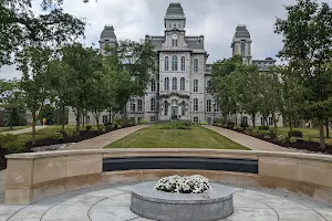 Syracuse University image