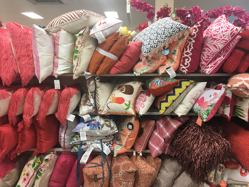 Department Store «HomeGoods», reviews and photos, 961 Lomas Santa Fe Dr, Solana Beach, CA 92075, USA