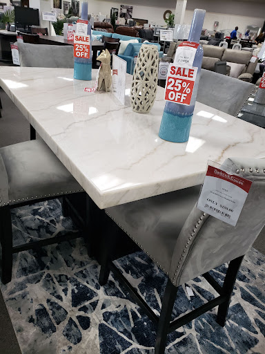 Furniture Store «Badcock Home Furniture & More of South Florida», reviews and photos, 19600 S Dixie Hwy, Cutler Bay, FL 33157, USA