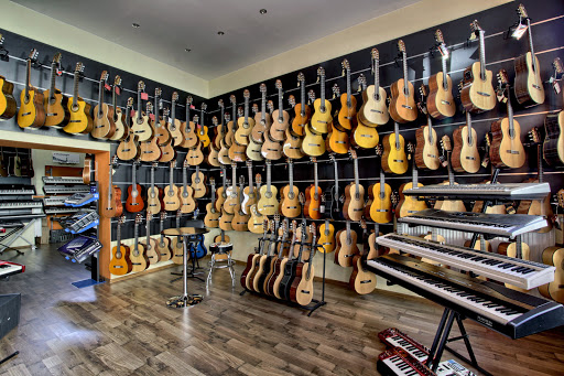 Musical instruments stores Warsaw