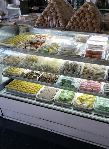 Grocery Store «Shalimar Halal Meat & Grocery», reviews and photos, 41 Middlesex Ave, Iselin, NJ 08830, USA