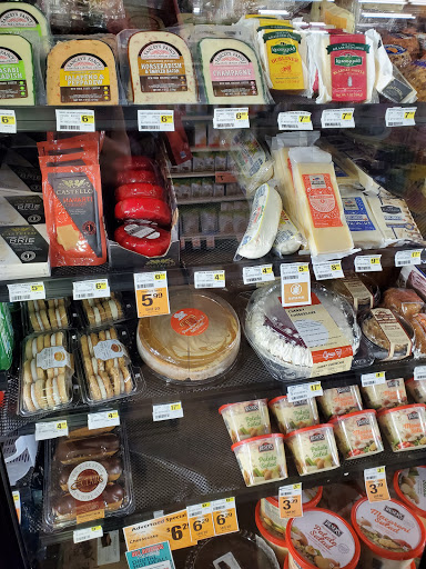 Grocery Store «Rays Food Place», reviews and photos, 1555 Oregon St, Port Orford, OR 97465, USA