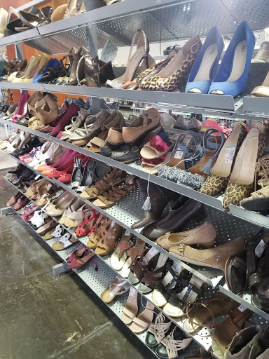 Thrift Store «Goodwill Store and Donation Center», reviews and photos, 3401 Fredericksburg Rd, San Antonio, TX 78201, USA