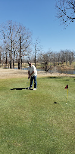 Golf Club «Dixie Oaks Golf Club», reviews and photos, 76 Pleasant Garden Rd, Summertown, TN 38483, USA