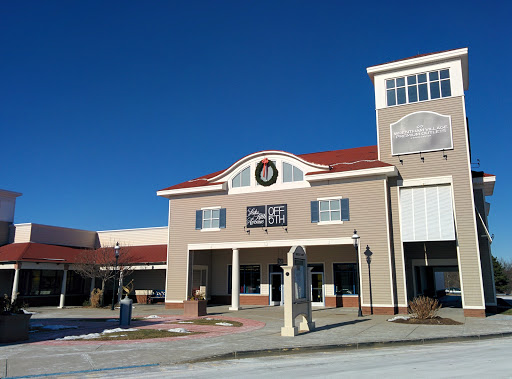 Department Store «Saks OFF 5TH», reviews and photos, 1048 South St, Wrentham, MA 02093, USA