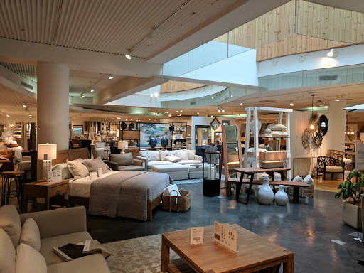 Furniture Store «Crate and Barrel», reviews and photos, 1950 Northern Blvd, Manhasset, NY 11030, USA