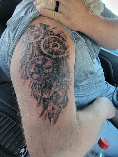 Tattoo Shop «Trendsetters Tattoo», reviews and photos, 6956 Jewella Ave, Shreveport, LA 71108, USA