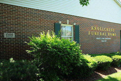 Funeral Home «Knollcrest Funeral Home», reviews and photos, 1500 S Meyers Rd, Lombard, IL 60148, USA