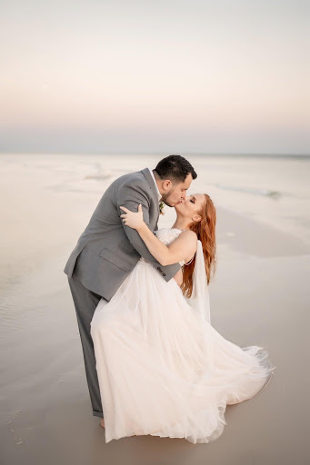 Bridal Shop «The Barefoot Bride», reviews and photos, 4726 Poplar Ave #4, Memphis, TN 38117, USA