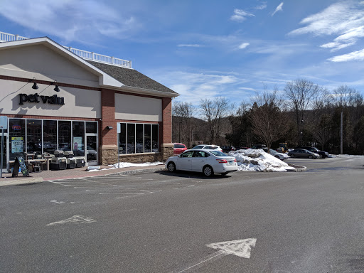 Pet Store «Pet Valu», reviews and photos, 37 Monroe Turnpike, Trumbull, CT 06611, USA