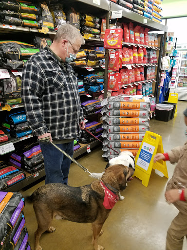 Pet Supply Store «Pet Supplies Plus», reviews and photos, 209 Towne Dr, Elizabethtown, KY 42701, USA