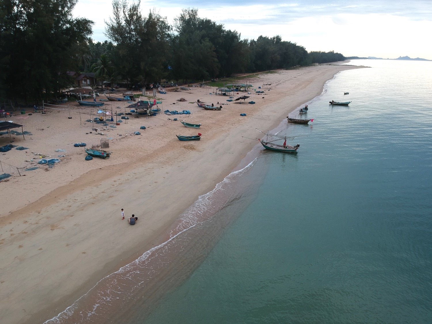 Foto af Saeng Arun Beach med medium niveau af renlighed