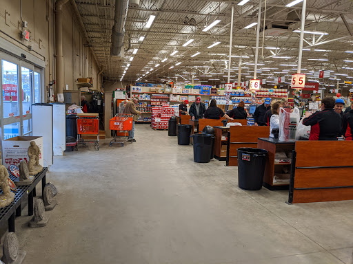 Sporting Goods Store «Big R Store of Marion», reviews and photos, 1401 W 26th St, Marion, IN 46953, USA