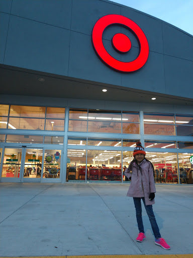 Shopping Mall «Marin Gateway Shopping Center», reviews and photos, 190 Donahue St, Sausalito, CA 94965, USA