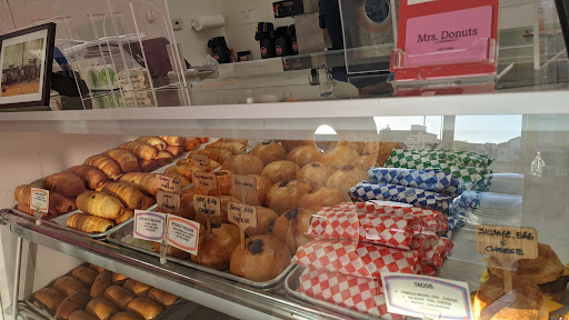 Donut Shop «Mrs. Donuts», reviews and photos, 14765 Memorial Dr, Houston, TX 77079, USA