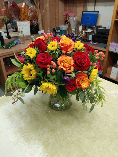 Florist «Olson Florist», reviews and photos, 499 Court St NE, Salem, OR 97301, USA