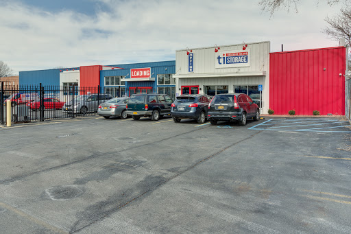 Self-Storage Facility «Treasure Island Storage», reviews and photos, 78-02 Liberty Ave, Ozone Park, NY 11417, USA