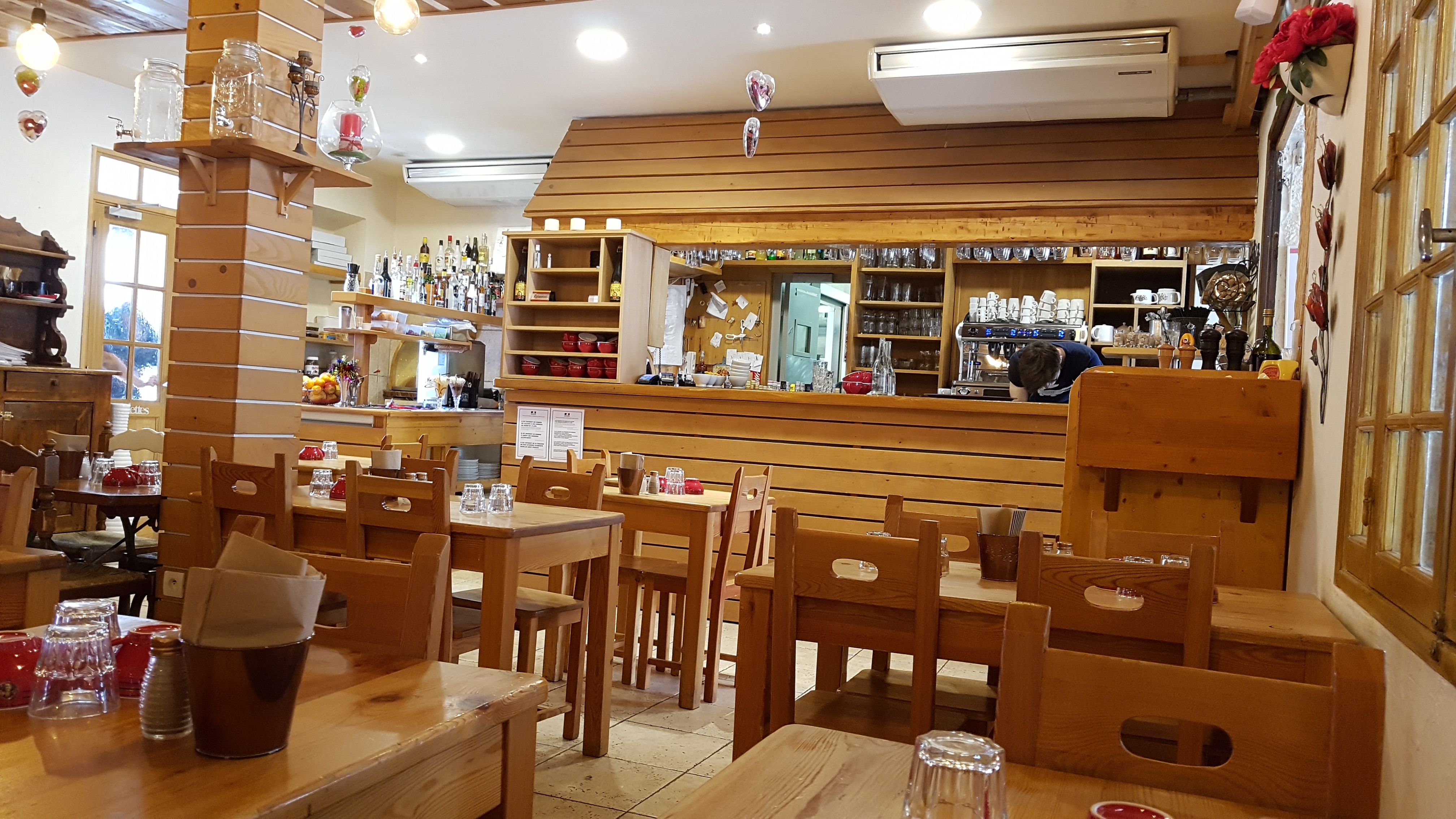 Photo n° 1 de l'avis de Bulle. fait le 09/05/2019 à 21:13