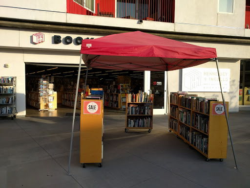 Book Store «Hennessey + Ingalls», reviews and photos, 300 S Santa Fe Ave M, Los Angeles, CA 90013, USA