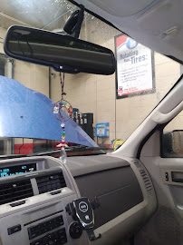 Valvoline Instant Oil Change - Photo 6 - Car repair in Davenport, IA, Davenport