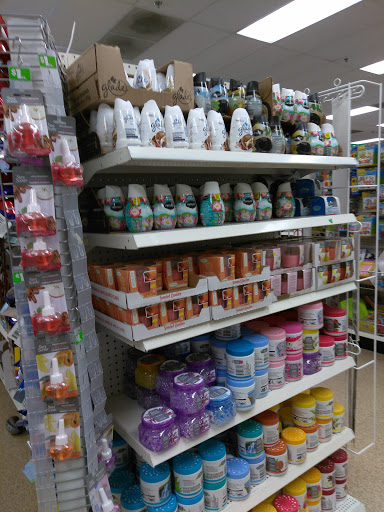 Dollar Store «Dollar Tree», reviews and photos, 4005 Manzanita Ave #32, Carmichael, CA 95608, USA