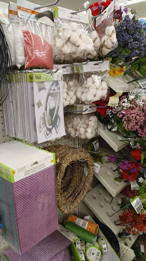 Dollar Store «Dollar Tree», reviews and photos, 646 Stewart Ave, Garden City, NY 11530, USA