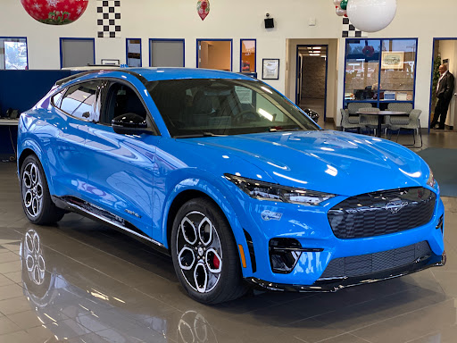 Ford Dealer «Raceway Ford», reviews and photos, 5900 Sycamore Canyon Blvd, Riverside, CA 92507, USA