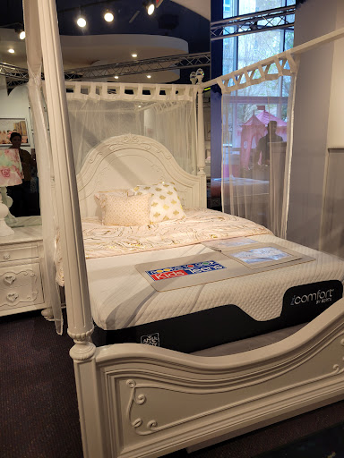Furniture Store «Rooms To Go & Rooms To Go Kids Furniture Store - Dadeland (Miami)», reviews and photos, 7360 N Kendall Dr, Miami, FL 33156, USA