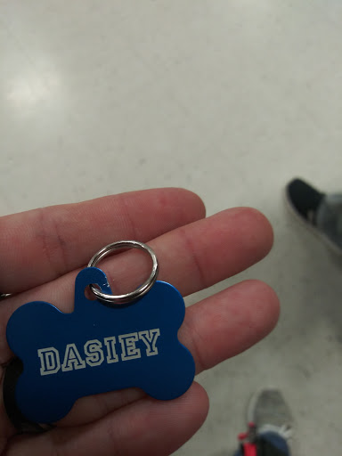 Pet Supply Store «PetSmart», reviews and photos, 4601 Outer Loop, Louisville, KY 40219, USA