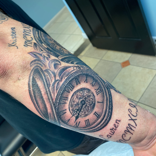 Tattoo Shop «Dark Horse Tattoos», reviews and photos, 395 Garrisonville Rd #103, Stafford, VA 22554, USA