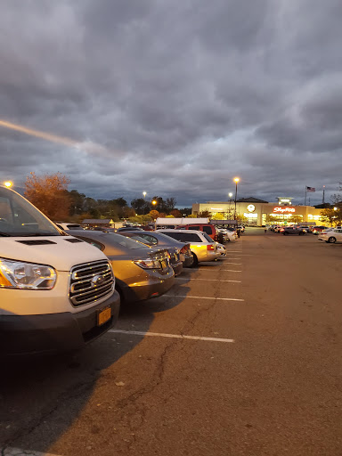 Shopping Mall «Essex Green Shopping Center», reviews and photos, 495 Prospect Ave, West Orange, NJ 07052, USA