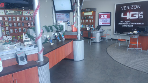 Cell Phone Store «Verizon Authorized Retailer – Cellular Sales», reviews and photos, 266 W Main St, Malone, NY 12953, USA