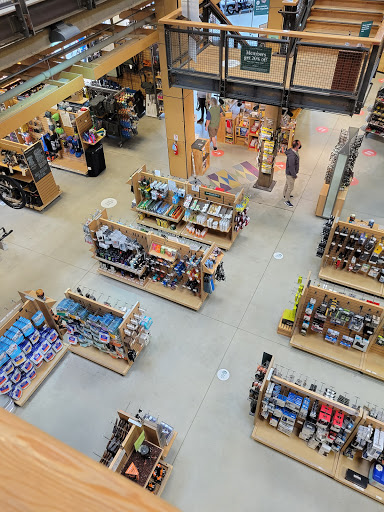 Camping Store «REI», reviews and photos, 4291 The Cir At N Hills St, Raleigh, NC 27609, USA