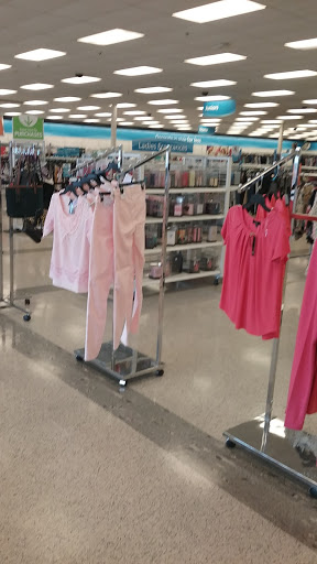 Department Store «T.J. Maxx», reviews and photos, 821 S James Campbell Blvd, Columbia, TN 38402, USA