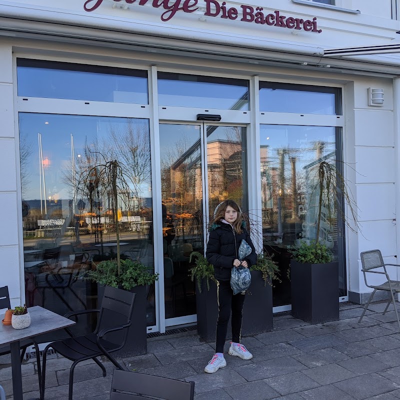 Junge Die Bäckerei. Bansin