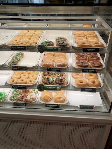 Donut Shop «Krispy Kreme», reviews and photos, 4910 W Broad St, Richmond, VA 23230, USA