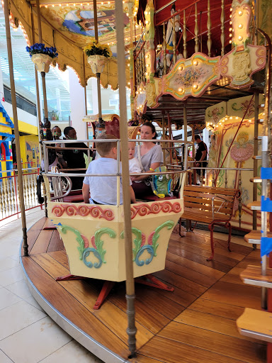 Shopping Mall «Plymouth Meeting Mall», reviews and photos, 500 W Germantown Pike, Plymouth Meeting, PA 19462, USA