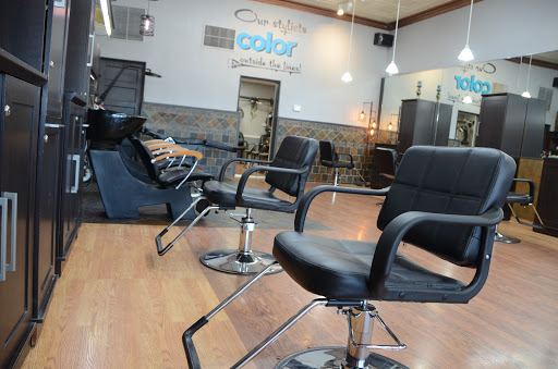 Hair Salon «Sizzor Shak Salon and Color Spa», reviews and photos, 208 E Main St, Collinsville, IL 62234, USA