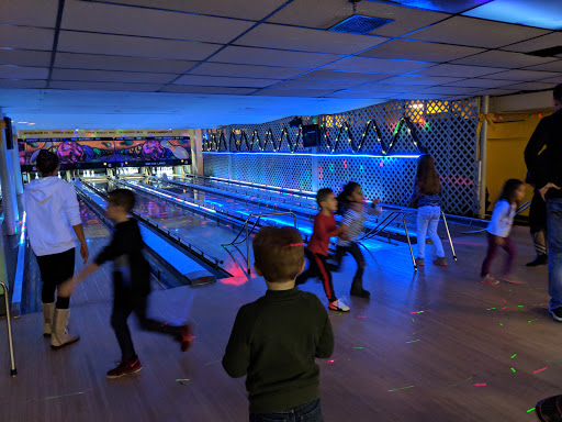 Bowling Alley «San-Dee Lanes of Malverne», reviews and photos, 342 Hempstead Ave, Malverne, NY 11565, USA