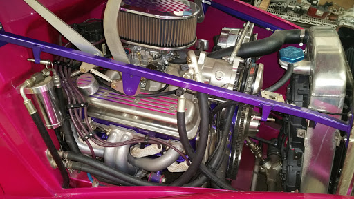 Auto Glass Shop «Casten Body Shop», reviews and photos, 230 Oakwood Rd, Lake Zurich, IL 60047, USA