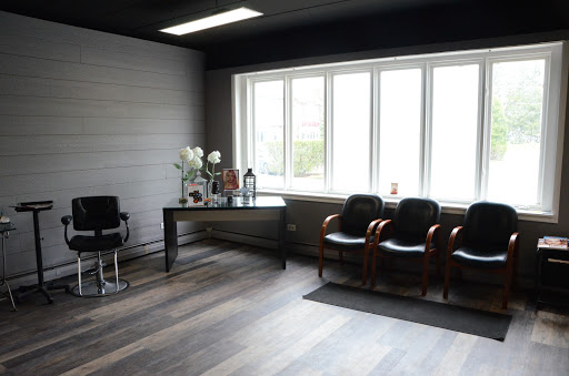 Beauty Salon «Corner Salon», reviews and photos, 892 N State St, Lockport, IL 60441, USA