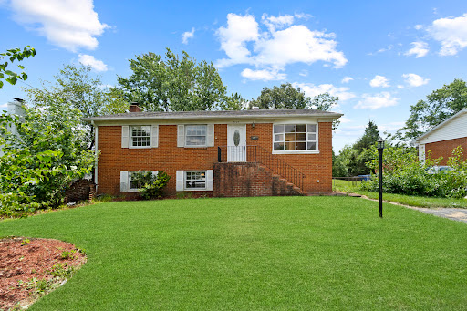 Real Estate Consultant «Jim Downs Realtor, Broker REMAX Home Realty», reviews and photos, 9219 Center St, Manassas, VA 20110, USA