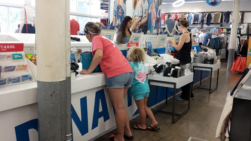 Clothing Store «Old Navy», reviews and photos, 2100 S University Dr, Davie, FL 33324, USA