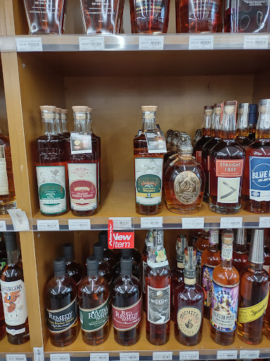 Liquor Store «Old Milton Beverage - Spirits,Wine & Beer», reviews and photos, 4045 Old Milton Pkwy, Alpharetta, GA 30005, USA