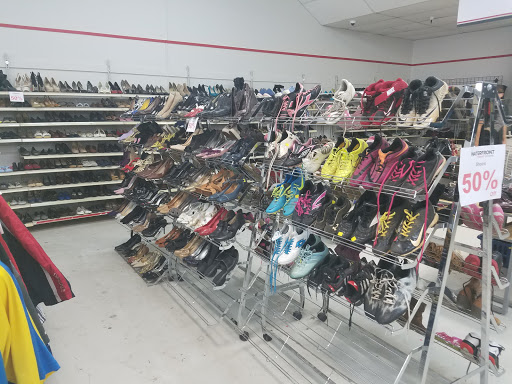 Thrift Store «Waterfront Rescue Mission Thrift Store», reviews and photos, 2125 W Fairfield Dr, Pensacola, FL 32505, USA