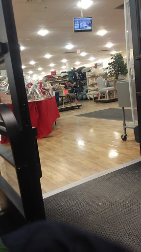 Department Store «Marshalls & HomeGoods», reviews and photos, 11 Cornerstone Square, Westford, MA 01886, USA