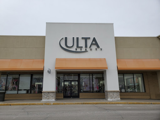 Hair Salon «Ulta Beauty», reviews and photos, 13955 Hall Rd, Shelby Charter Township, MI 48315, USA